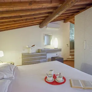 Palazzo Terme By Halldis Apartment Florence